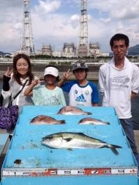 イワシをエサに大物青物！マリーナシティ海洋…