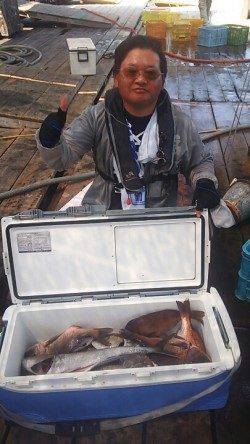 家島　海上釣り堀でマダイ9匹＆カンパチ3匹の釣果