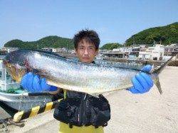神谷沖一文字　飲ませでシイラ85cmの釣果