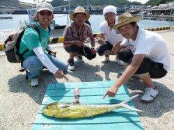 神谷沖一文字　飲ませでシイラ85cmの釣果