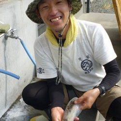 エギングでアオリイカ新子18ハイ♪