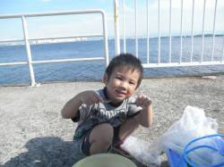 アジ、園内合計2000匹！大阪南港海釣り公…