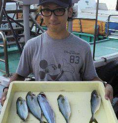 沖一文字北、ルアーでツバス＆サゴシをキャッチ！