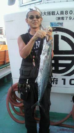 沖一文字北、飲ませで82cmのサワラをキャ…