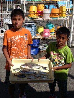 ファミリーでフカセ釣り・サビキで五目釣り達成、マリーナ釣り公園