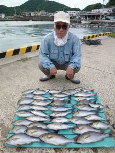 潮の流れ良く入れ食いでした♪神谷でカゴ釣り…