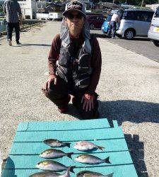 神谷沖一文字外向き、カゴ釣りでマダイ＆イサキの釣果