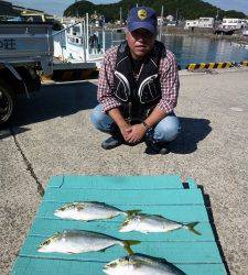神谷沖一文字でノマセ釣り　〜ツバス4匹〜