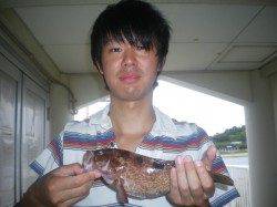 姫路市立遊漁センター、探り釣り29cmのアコウGET！