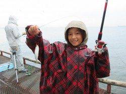 尼崎市魚つり公園　サビキはサッパ中心もサヨリ・チヌ狙いもOK