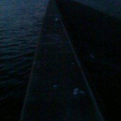 西宮浜でワインド、当たってきても型は指２本半でした