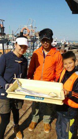 岸和田一文字　ウキ釣り＆引き釣りでタチウオ狙える