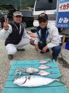 神谷一文字で立派なメジロ！エギングでアオリキロアップも！