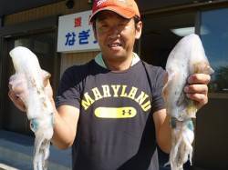 アオリイカ、24cmを頭に3バイ　ヤエン釣…