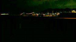 底につけ軽くしゃくると・・・胴長22㎝のコウイカ