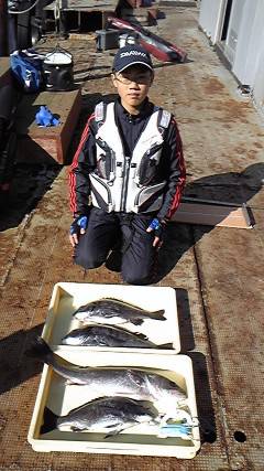 岸和田一文字　フカセでチヌ・のませでスズキ…