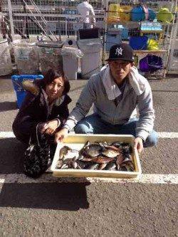 マリーナシティ海釣り公園、サビキとハゲ掛けで五目達成！