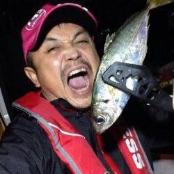 大阪南港27cmのデカアジ！！