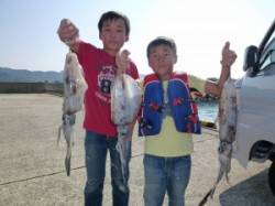 神谷工場裏でのヤエン釣り　★アオリ好釣★