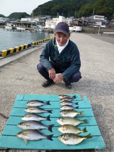 ヒラバエでカゴ釣り、イサキ・グレ・アイゴの…