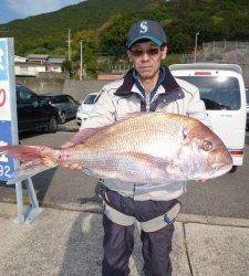 かご釣りでお見事！マダイ78cm！！