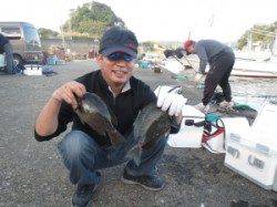 イサギがよく釣れています！双子の子でフカセ釣り