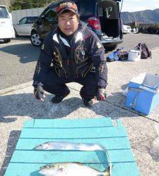 沖一文字内向きで飲ませ釣り、ハマチ50cm