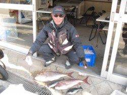 有田エリアの磯、60cmオーバーの真鯛をフカセでキャッチ