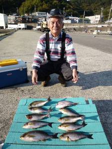 沖一文字内向き、イサギ良くつれています　他…