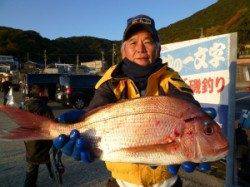 神谷　カゴ釣りでイサギ・グレ・マダイの釣果