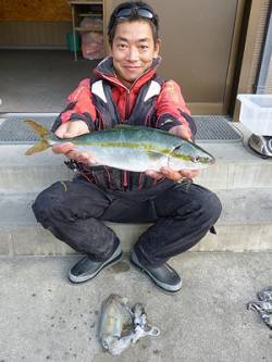 ショアジギングでハマチ・ウキ釣りでアオリの…