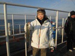 尼崎市魚つり公園 ズボ釣りでハネ&チヌ