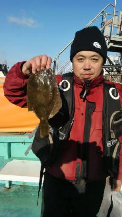 岸和田一文字では投げでカレイが釣れてます♪…