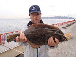 【18日】投げ釣りでカレイ記録賞出ました！51.5cm