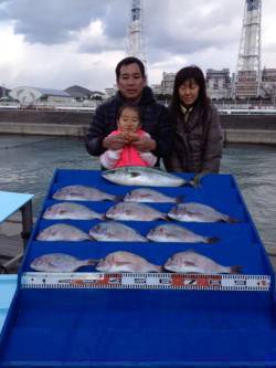 マリーナシティ海洋釣り堀　正月マダイ狙えま…