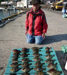 ヒラバエでズボ釣り　カワハギ大漁です♪