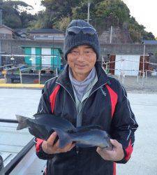 イサギにグレに大漁です!タナは4ヒロです(#^^#)