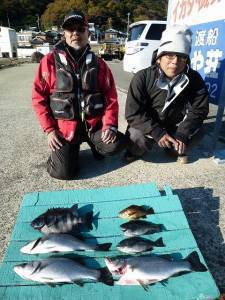 神谷沖一文字　フカセ釣りでヒラスズキ・サン…