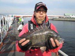 【暖かい一日でした】尼崎市魚つり公園でチヌ&セイゴ