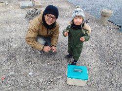 ちょい投げ釣りにトライ♪ 由良でファミリーフィッシィング