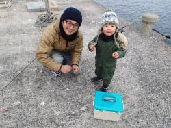 ちょい投げ釣りにトライ♪ 由良でファミリー…