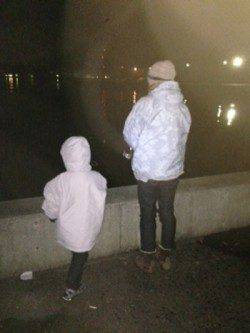 兵庫突堤　ファミリーで夜釣り釣行　投げ＆ウキ釣りを楽しむ