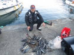 ジンヨモの壁、二人でグレ32匹の好釣果！！…