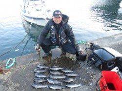 ジンヨモの壁、二人でグレ32匹の好釣果！！40cmオーバーも♪