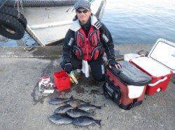 どこもグレ良く釣れてます!!萩尾の磯でフカセ釣り