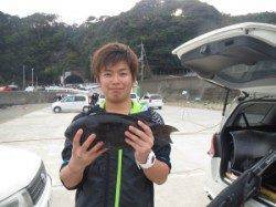 丸島の釣果です☆良型グレ筆頭に13枚も釣れました！