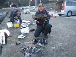 赤島の三角、40センチオーバーのグレも釣れ…