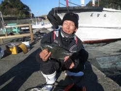 エンイチ＆双子の親でもフカセでグレの好釣果…