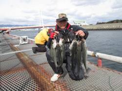 尼崎市立魚つり公園、渋い中でも43～47c…