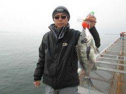 尼崎市立魚つり公園　大物に期待！